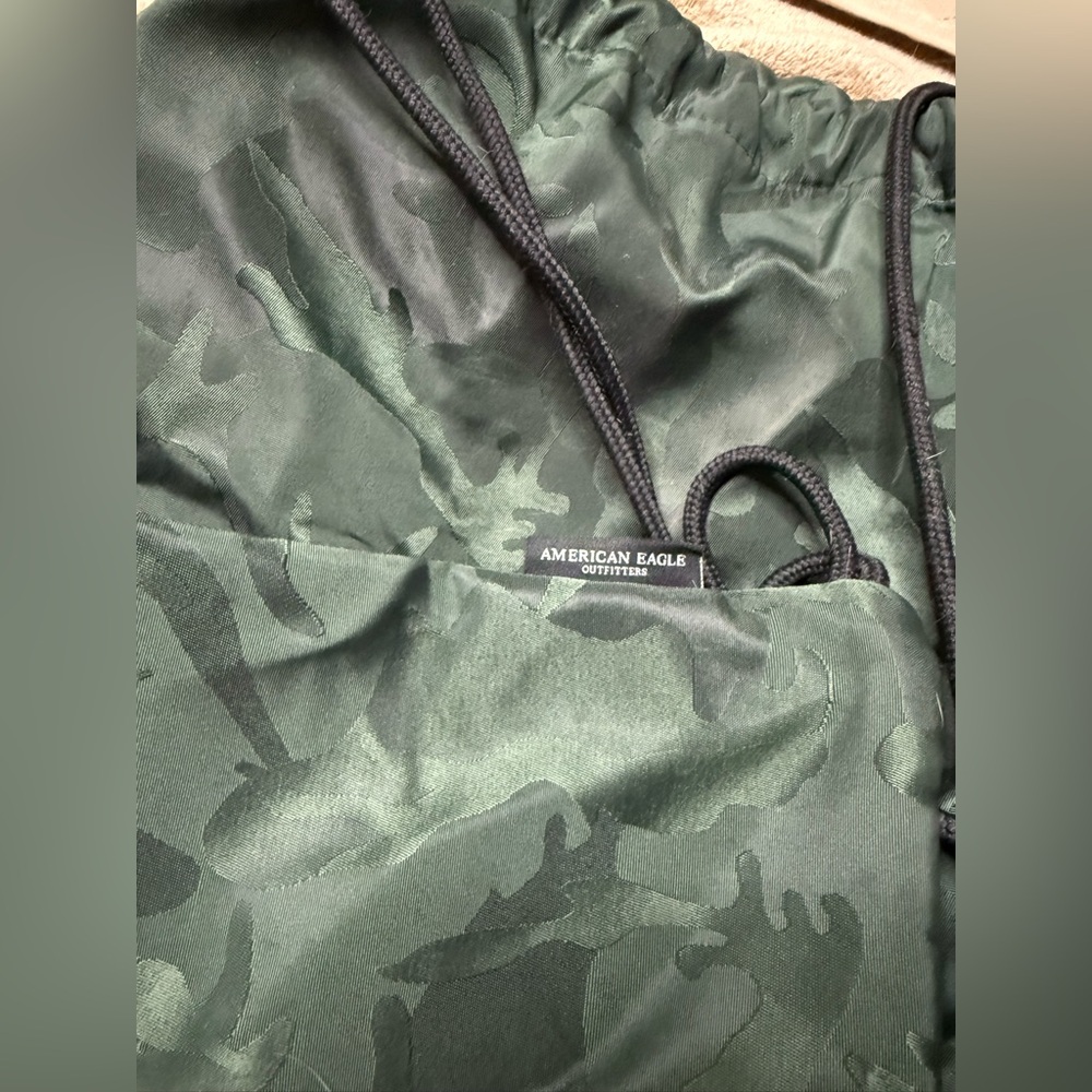 American Eagle Camouflage Drawstring Backpack, 17… - image 2